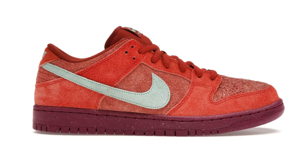 Nike SB Dunk Low Mystic Red Rosewood