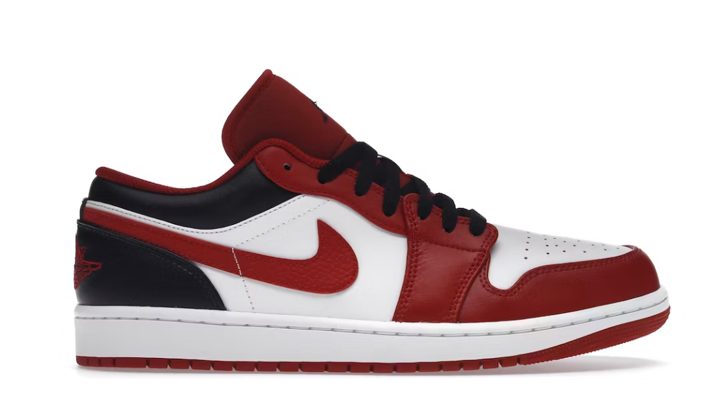 Jordan 1 Low Bulls