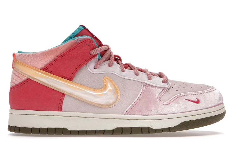 Nike Dunk Mid Social Status Free Lunch Strawberry Milk