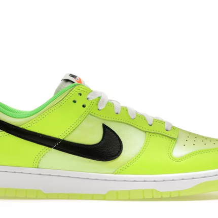 Nike Dunk Low SE Splash Volt