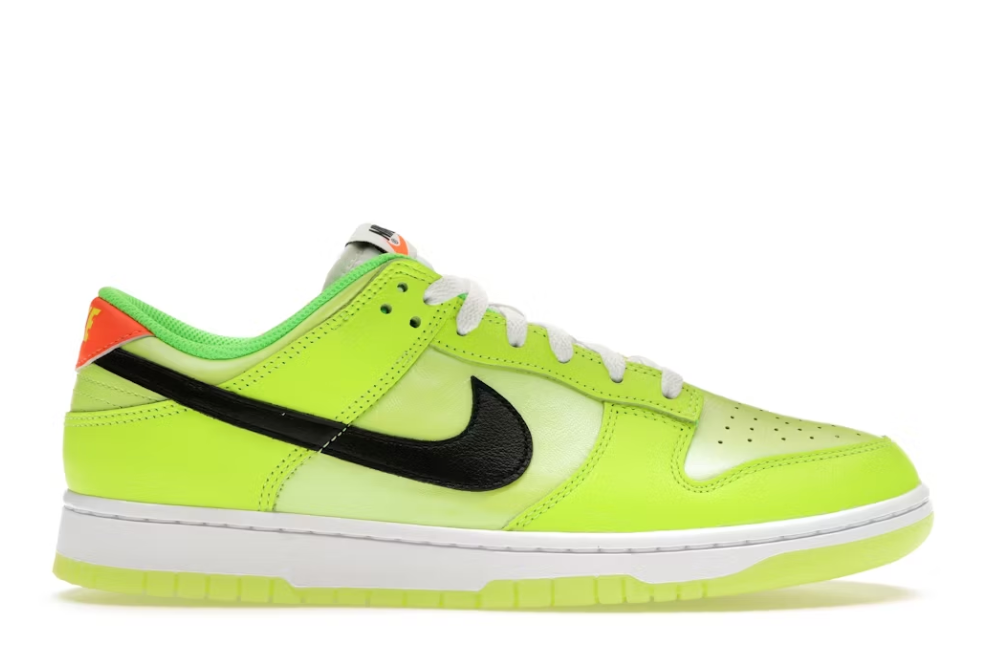 Nike Dunk Low SE Splash Volt